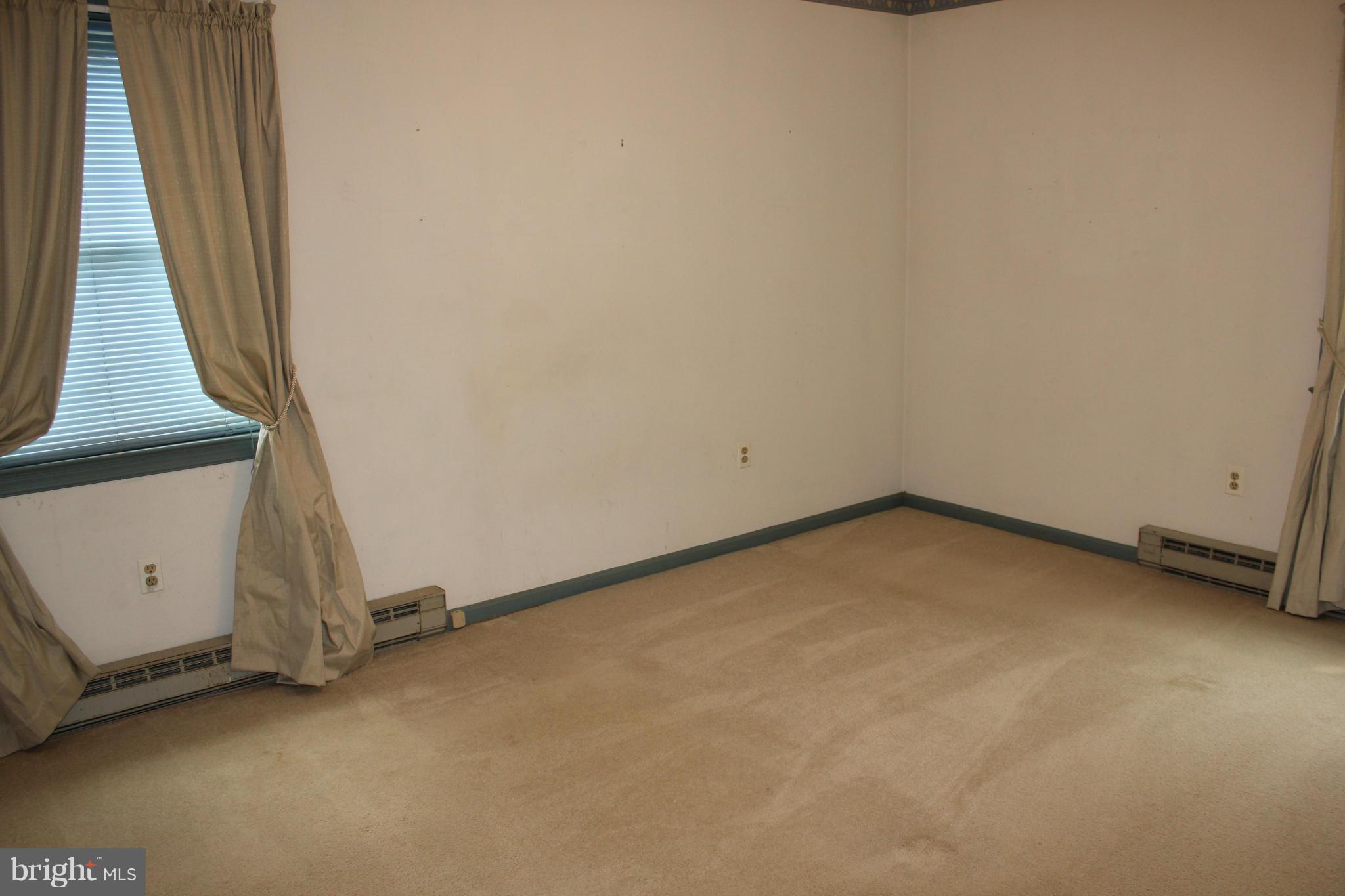 12009 Briar Patch Road Hume, VA 22639 - Photo 8 of 11 Bedroom (Master)