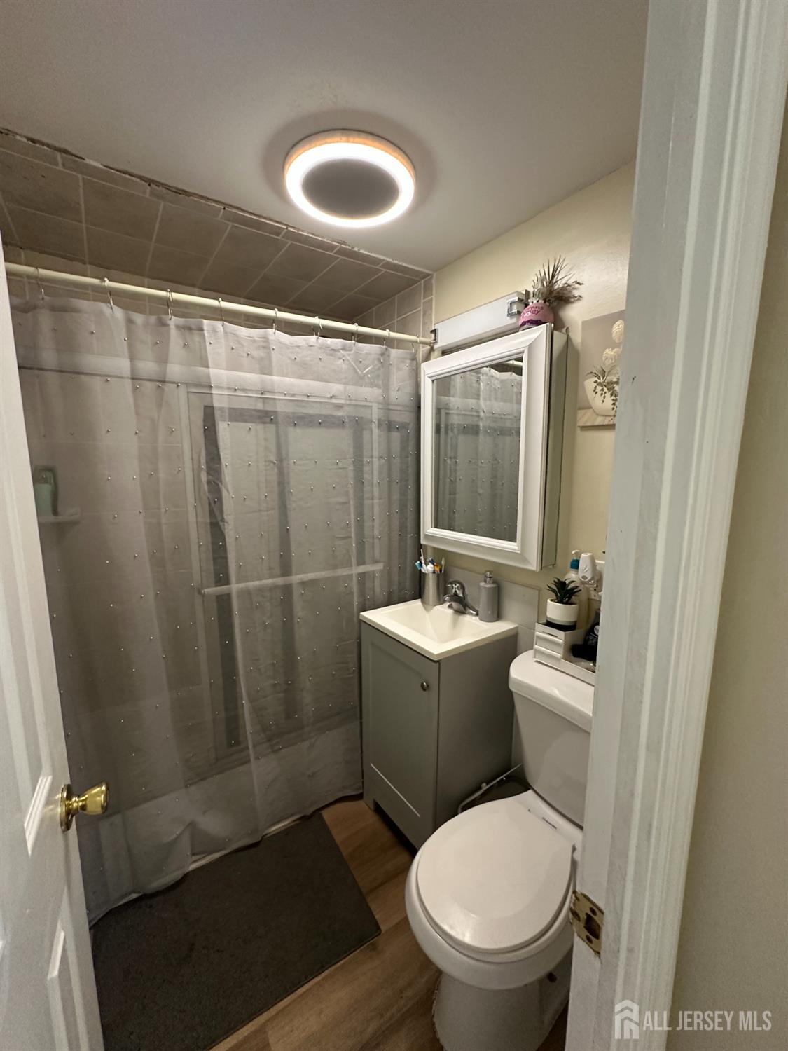 4 Fitzsimmons Avenue Middlesex, NJ 08846 - Photo 8 of 19 Gallery Image 8