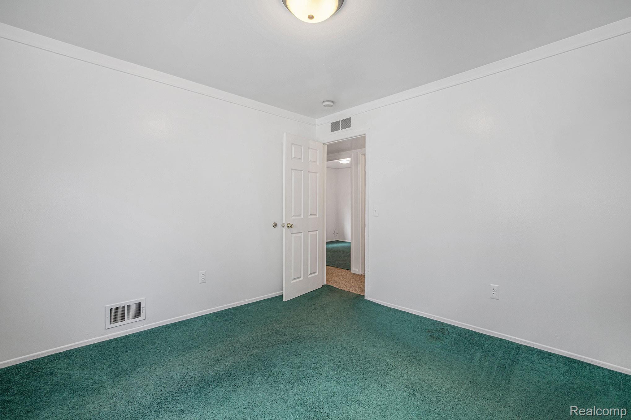 15374 Beech Daly Road Taylor, MI 48180 - Photo 12 of 24 IMG_4183.jpg