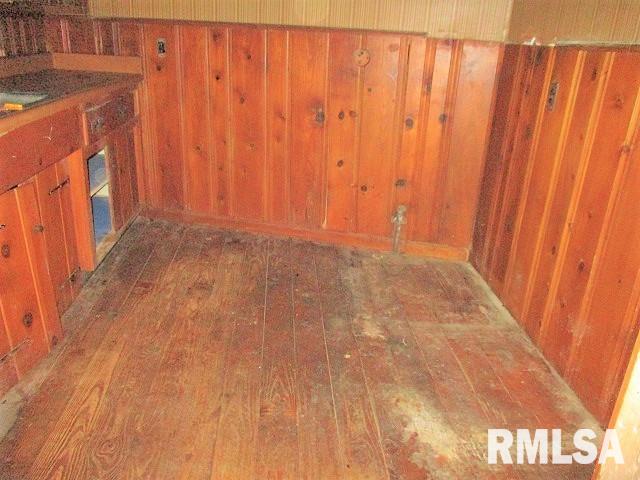 710 Chicago Street Spring Bay, IL 61611 - Photo 12 of 20