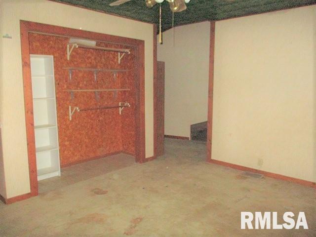 710 Chicago Street Spring Bay, IL 61611 - Photo 17 of 20