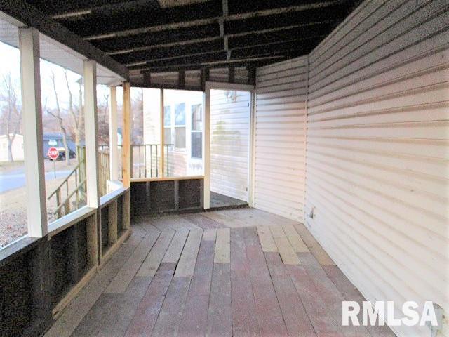 710 Chicago Street Spring Bay, IL 61611 - Photo 2 of 20