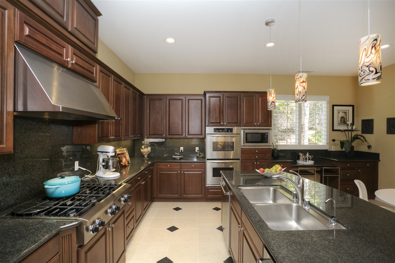 2871 Rancho Cortes Carlsbad, CA 92009 - Photo 17 of 25