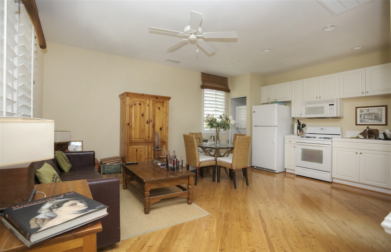 2871 Rancho Cortes Carlsbad, CA 92009 - Photo 24 of 25 Guest apartment - Living