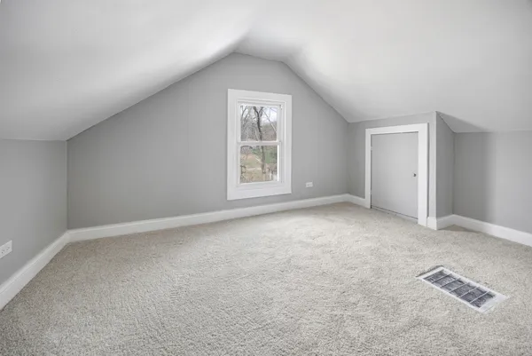 $265,000 | 38169 North 3rd Avenue, Spring Grove, IL 60081
