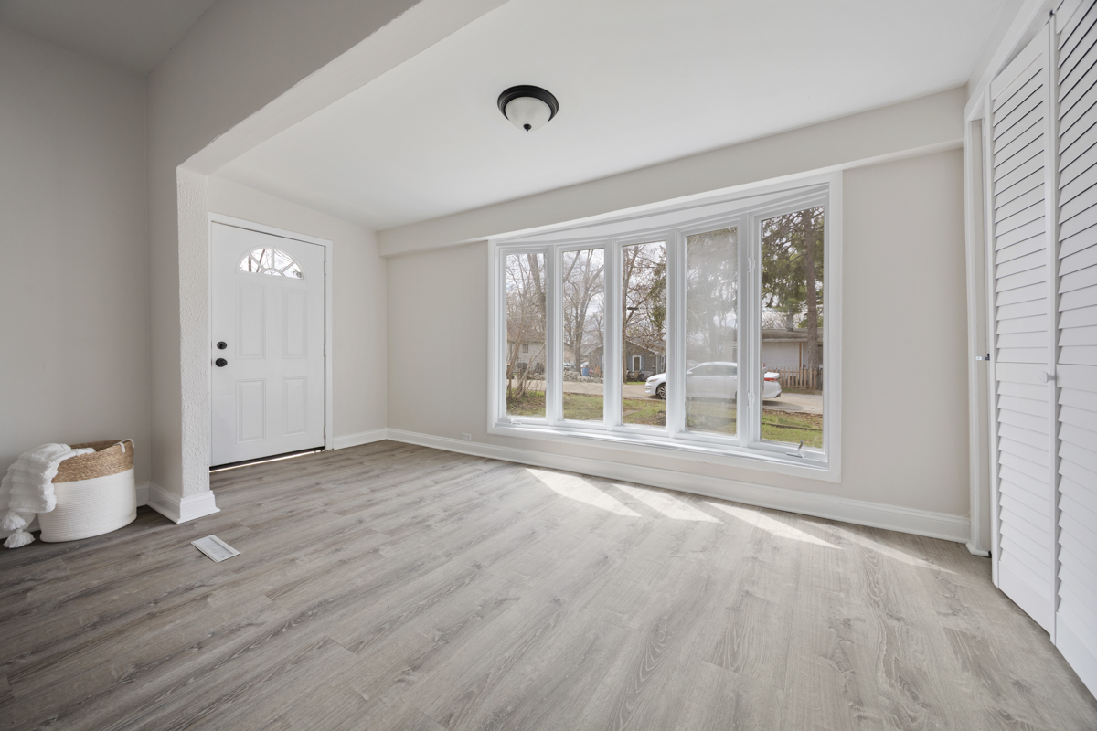 38169 North 3rd Avenue Spring Grove, IL 60081 - Photo 3 of 25