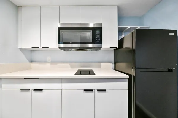 $699 | 3025 North 32nd Street, Unit 43, Phoenix, AZ 85018