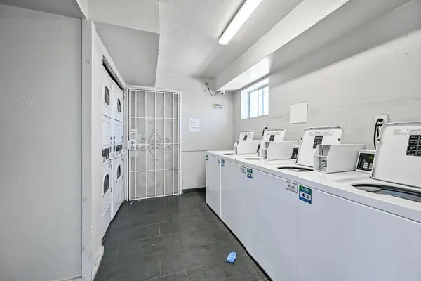 $699 | 3025 North 32nd Street, Unit 43, Phoenix, AZ 85018