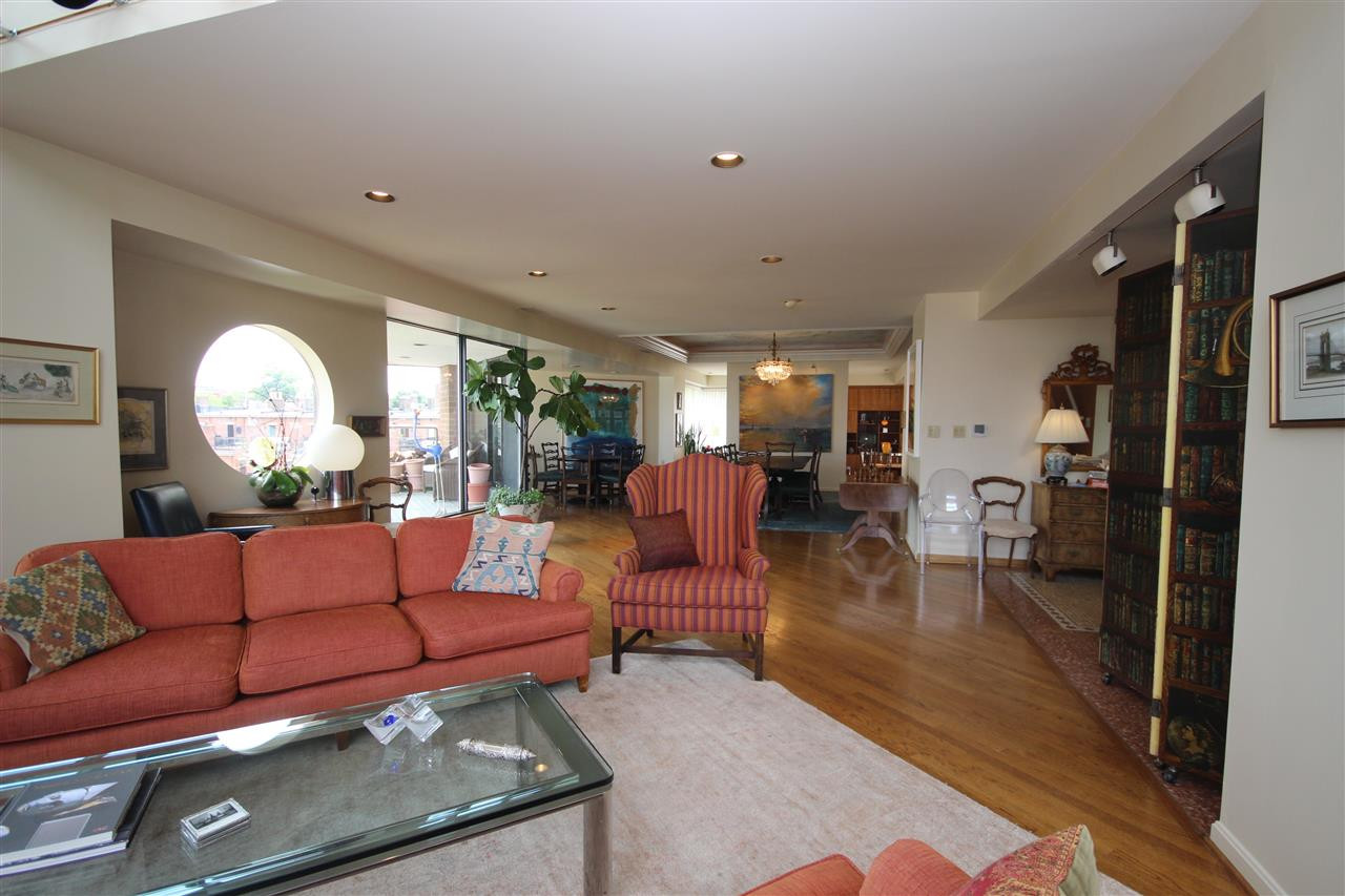 1 Riverside Place, Unit 505 Covington, KY 41011 - Photo 24 of 28