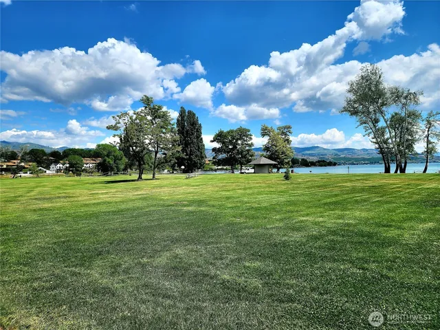 $2,600 | 1 Beach 534-o Manson Wa 98831, Manson, WA 98831