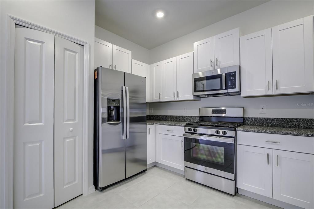 8248 Corner Pine Way New Port Richey, FL 34655 - Photo 13 of 48