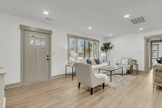 $625,000 | 719 Wantoot Boulevard, Charleston, SC 29407