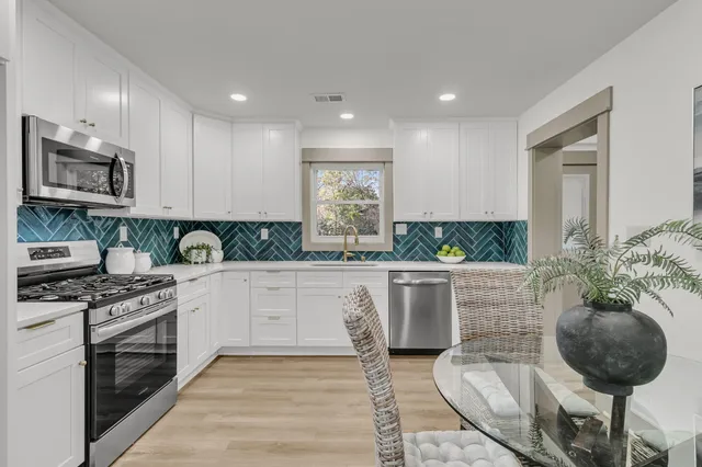 $625,000 | 719 Wantoot Boulevard, Charleston, SC 29407