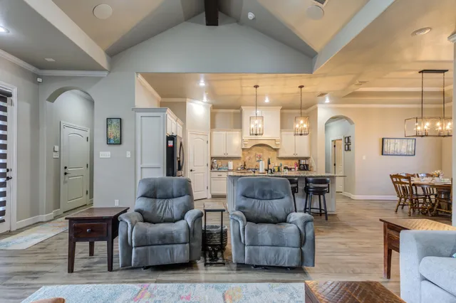 $475,000 | 617 North 9th Street, Wolfforth, TX 79382