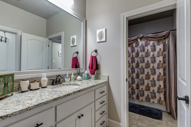 $475,000 | 617 North 9th Street, Wolfforth, TX 79382