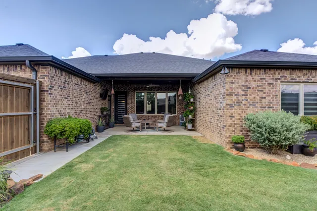 $475,000 | 617 North 9th Street, Wolfforth, TX 79382