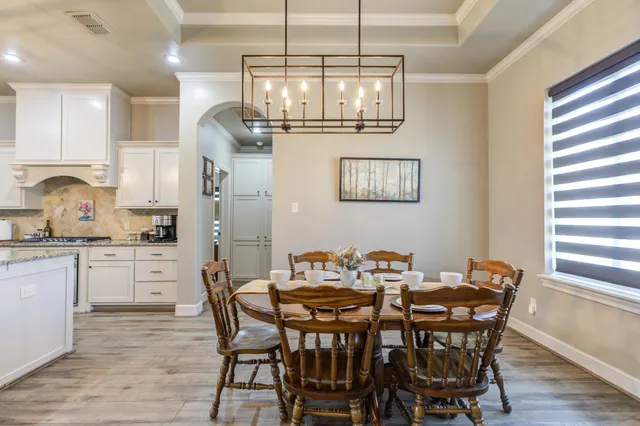 $475,000 | 617 North 9th Street, Wolfforth, TX 79382