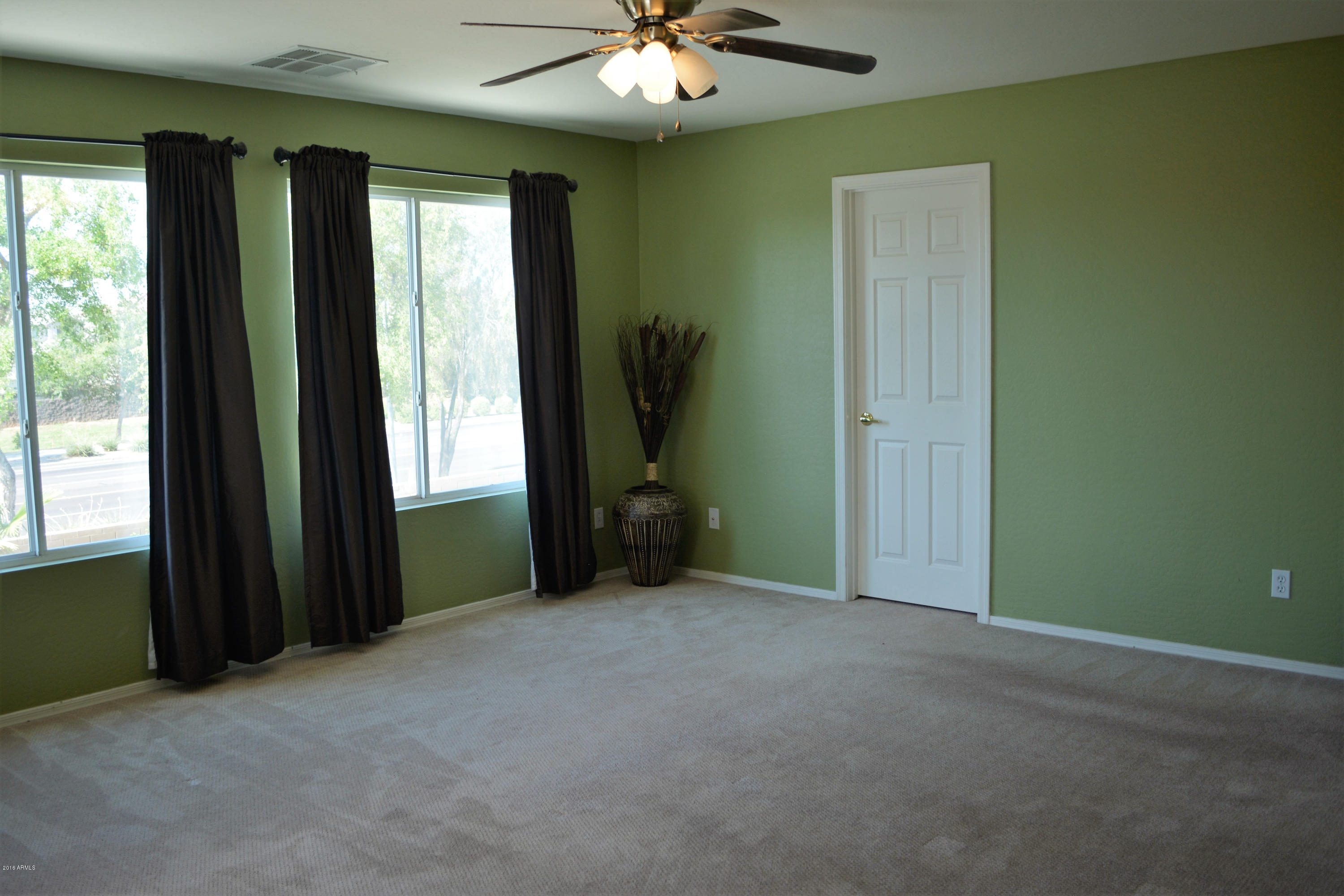 14983 West Wethersfield Road Surprise, AZ 85379 - Photo 21 of 43 Master bedroom
