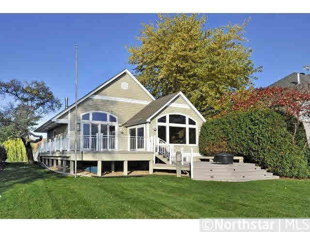 215 Woodpecker Ridge Road Tonka Bay, MN 55331 - Photo 1 of 17