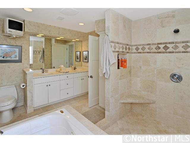 215 Woodpecker Ridge Road Tonka Bay, MN 55331 - Photo 12 of 17