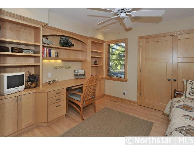 215 Woodpecker Ridge Road Tonka Bay, MN 55331 - Photo 13 of 17