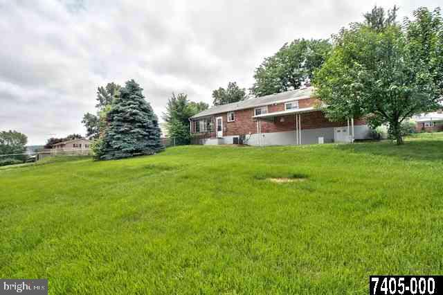 1235 Crescent Road York, PA 17402 - Photo 21 of 25 Gallery Image 21