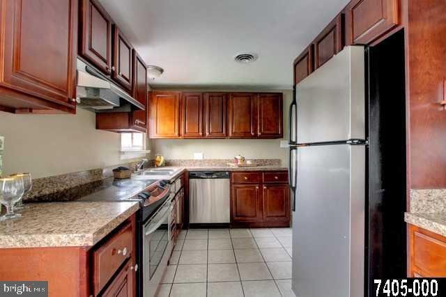1235 Crescent Road York, PA 17402 - Photo 5 of 25 Gallery Image 5