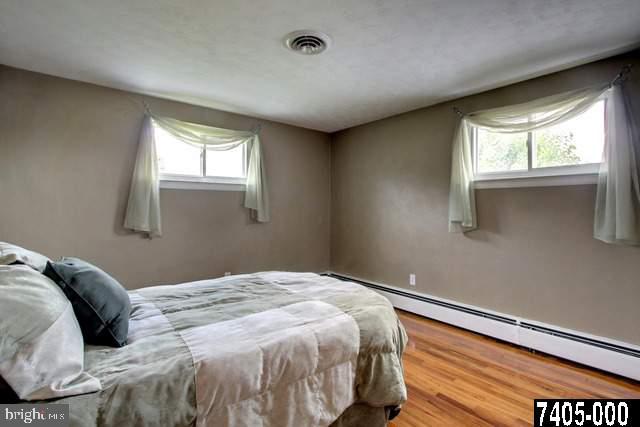1235 Crescent Road York, PA 17402 - Photo 8 of 25 Gallery Image 8