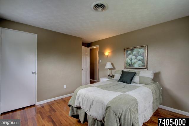 1235 Crescent Road York, PA 17402 - Photo 9 of 25 Gallery Image 9