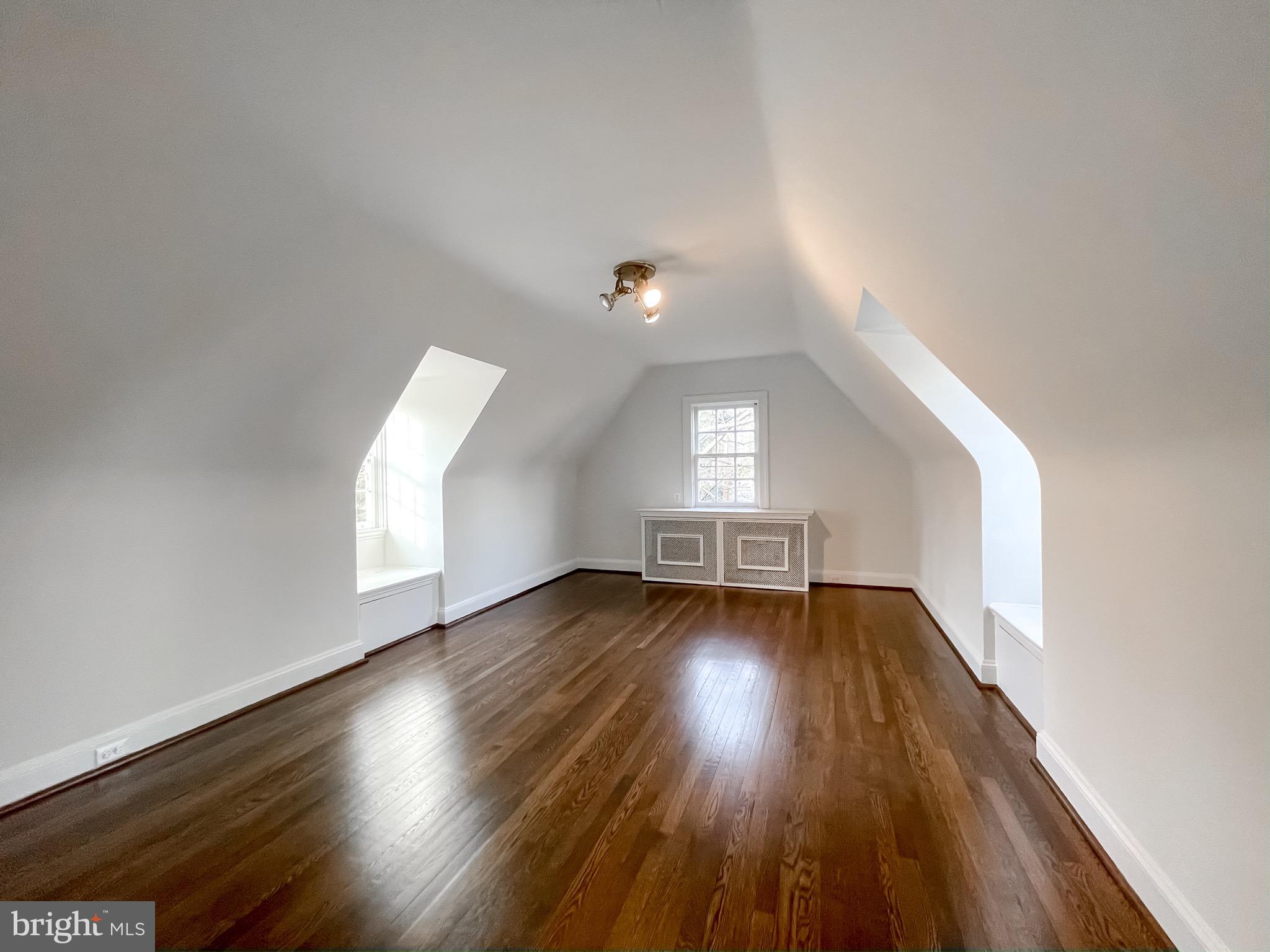 5500 Roland Avenue Baltimore, MD 21210 - Photo 15 of 41