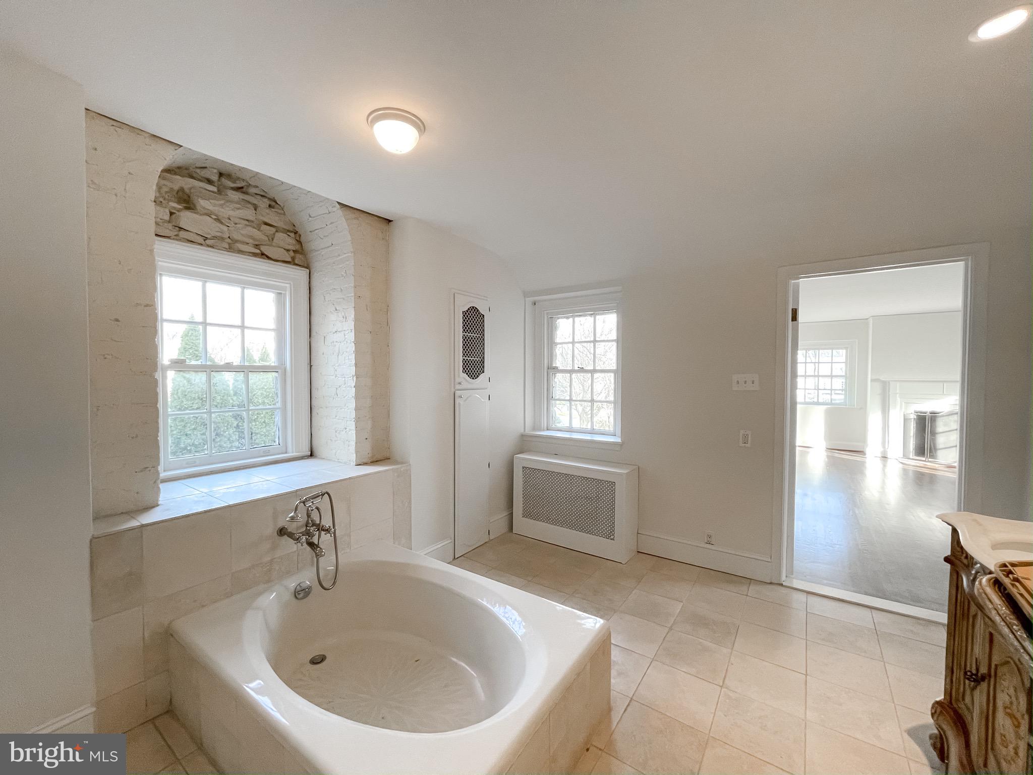 5500 Roland Avenue Baltimore, MD 21210 - Photo 24 of 41