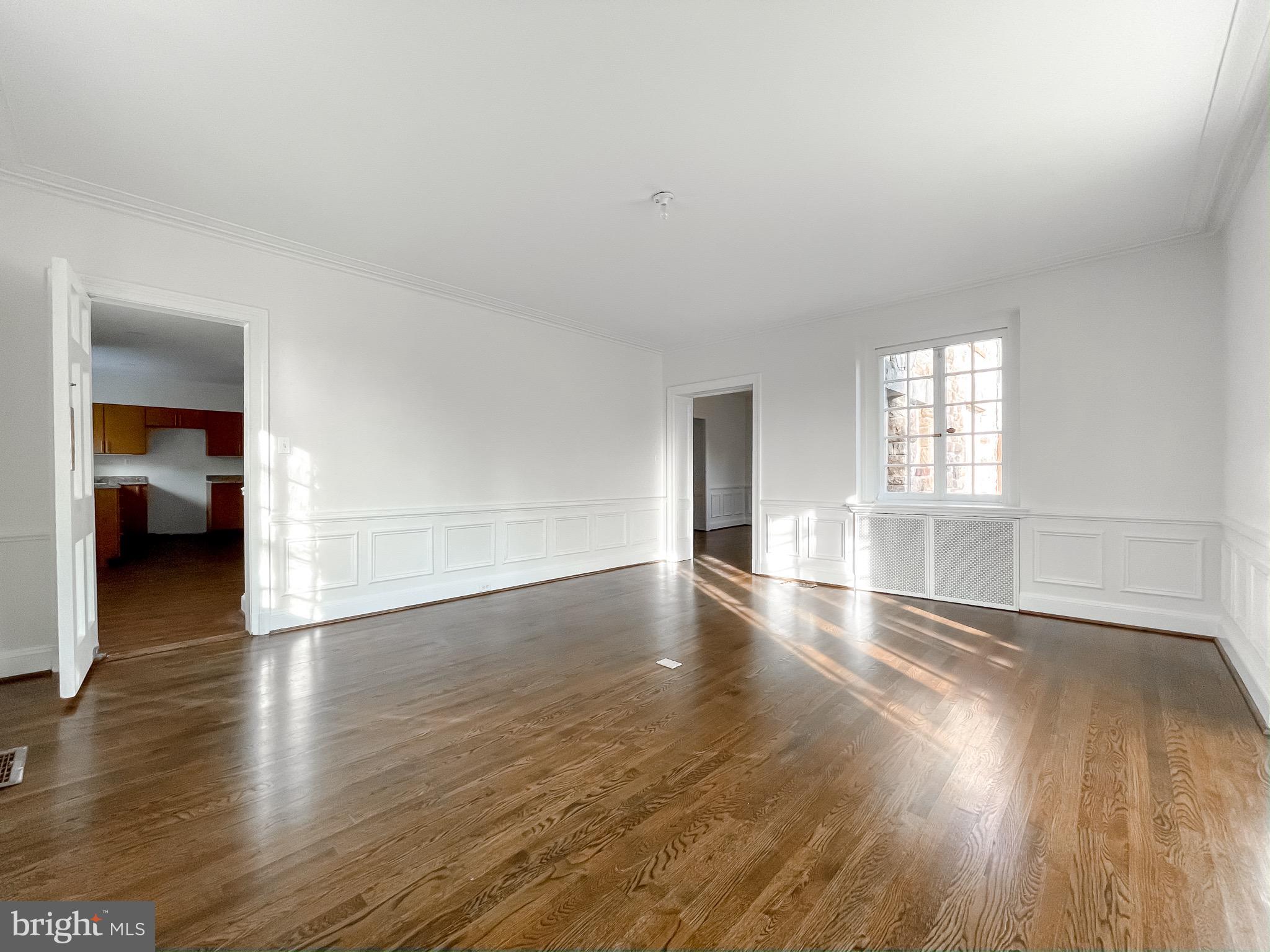 5500 Roland Avenue Baltimore, MD 21210 - Photo 5 of 41