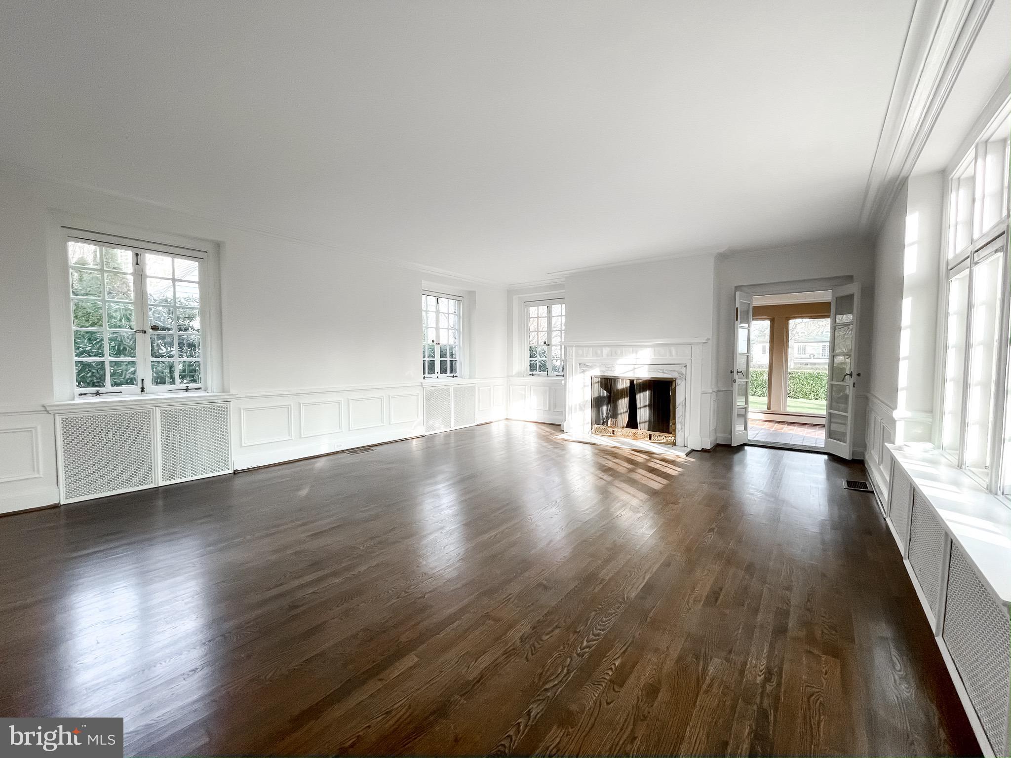 5500 Roland Avenue Baltimore, MD 21210 - Photo 7 of 41