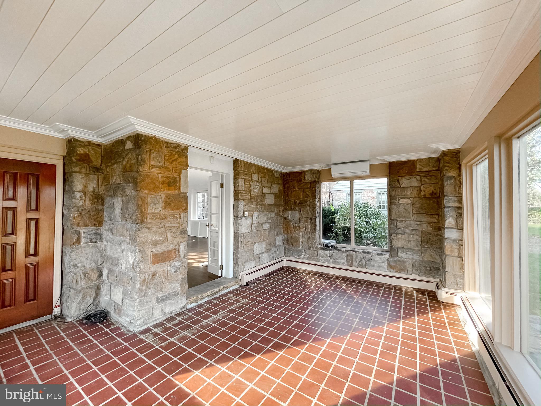 5500 Roland Avenue Baltimore, MD 21210 - Photo 9 of 41