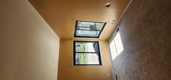 $285,000 | 548 Alton Court, Carol Stream, IL 60188