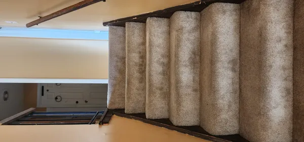 $285,000 | 548 Alton Court, Carol Stream, IL 60188