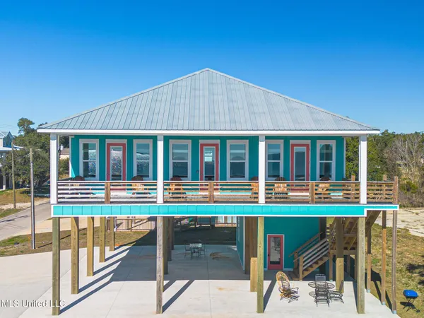 $559,000 | 601 East Beach Boulevard, Long Beach, MS 39560