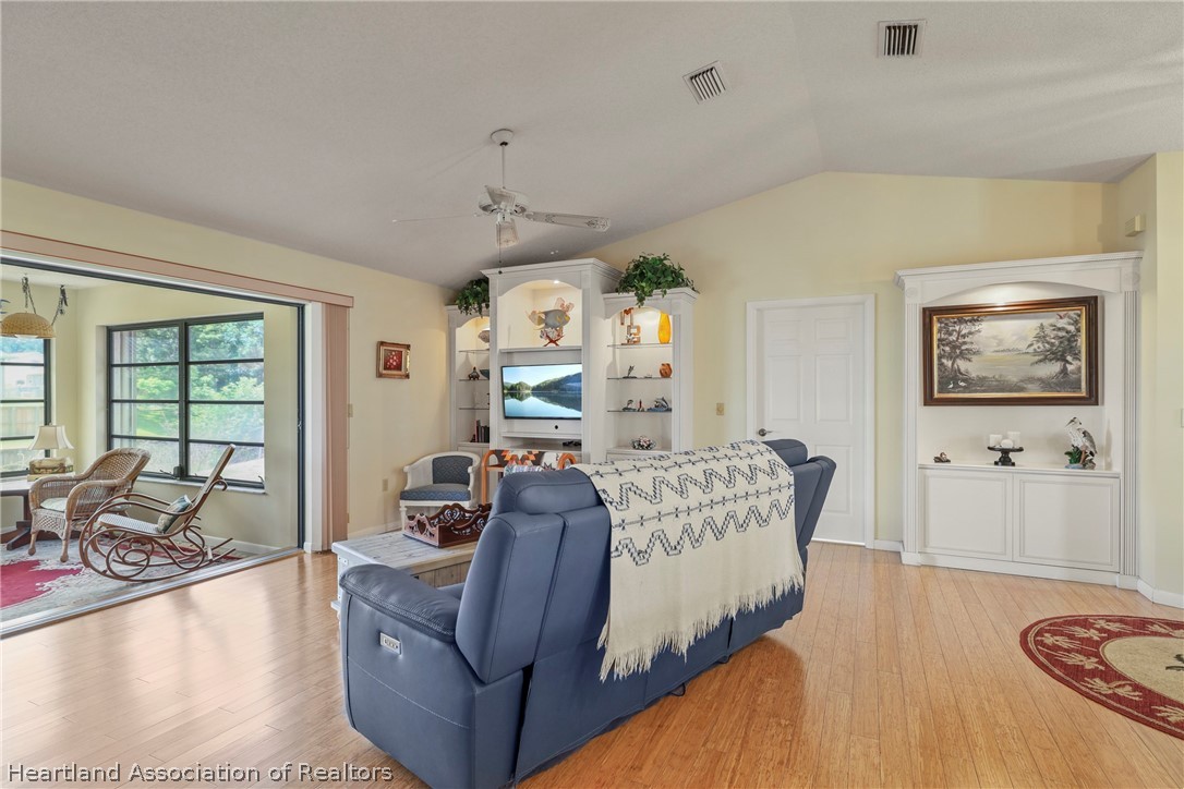 109 Citrus Road Northeast Lake Placid, FL 33852 - Photo 9 of 28