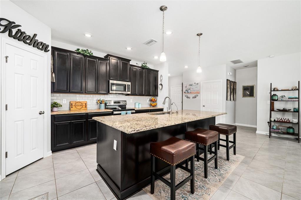 11973 Bridgehampton Road Jacksonville, FL 32218 - Photo 11 of 38