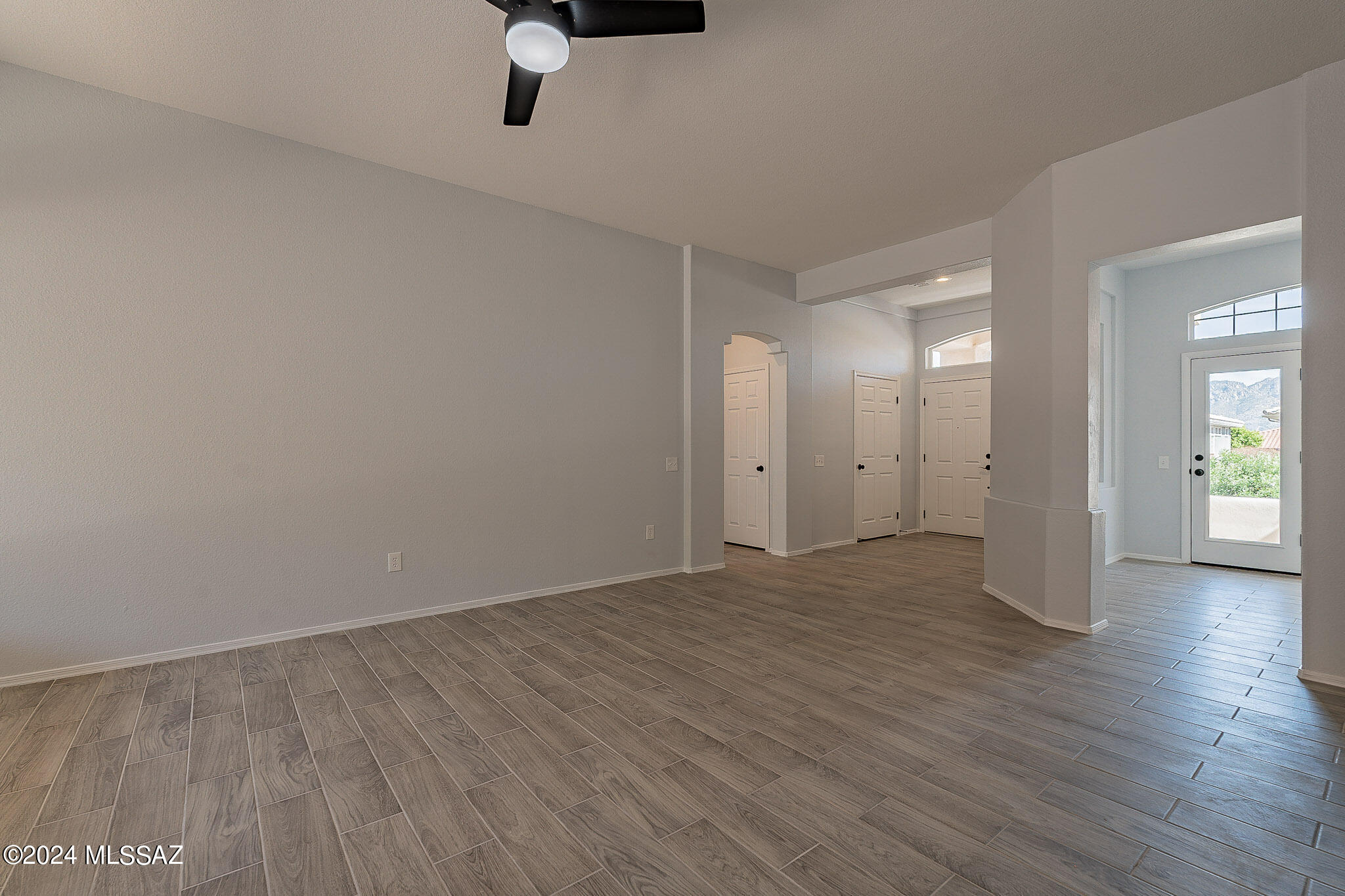 1795 East Lone Rider Way Oro Valley, AZ 85755 - Photo 6 of 34