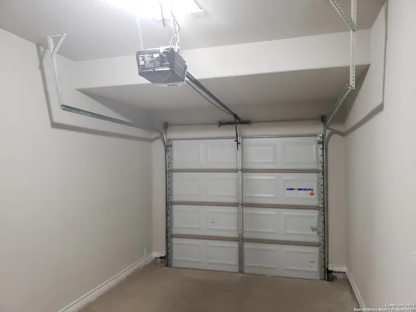 $1,300 | 8315 Breezy Cove, Unit 3, Selma, TX 78154