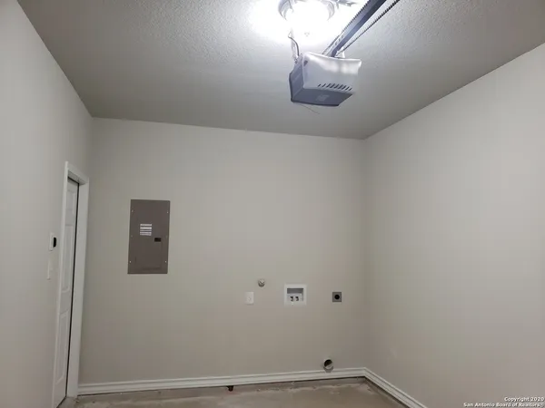 $1,300 | 8315 Breezy Cove, Unit 3, Selma, TX 78154