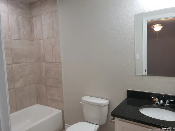 $1,300 | 8315 Breezy Cove, Unit 3, Selma, TX 78154