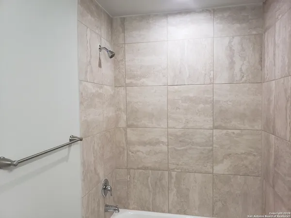 $1,300 | 8315 Breezy Cove, Unit 3, Selma, TX 78154