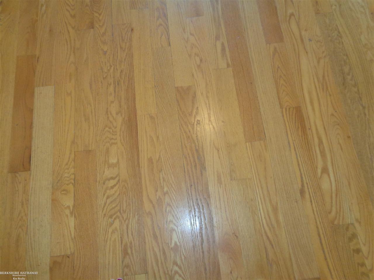 79101 Capac Road Armada, MI 48005 - Photo 12 of 75 Hardwood Floors
