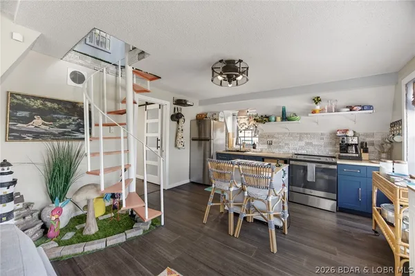 $249,000 | 242 Irontown Circle, Roach, MO 65787