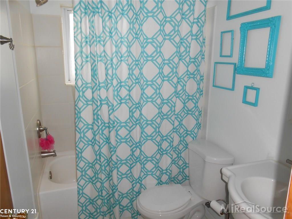 615 Parkdale Avenue Rochester, MI 48307 - Photo 16 of 29