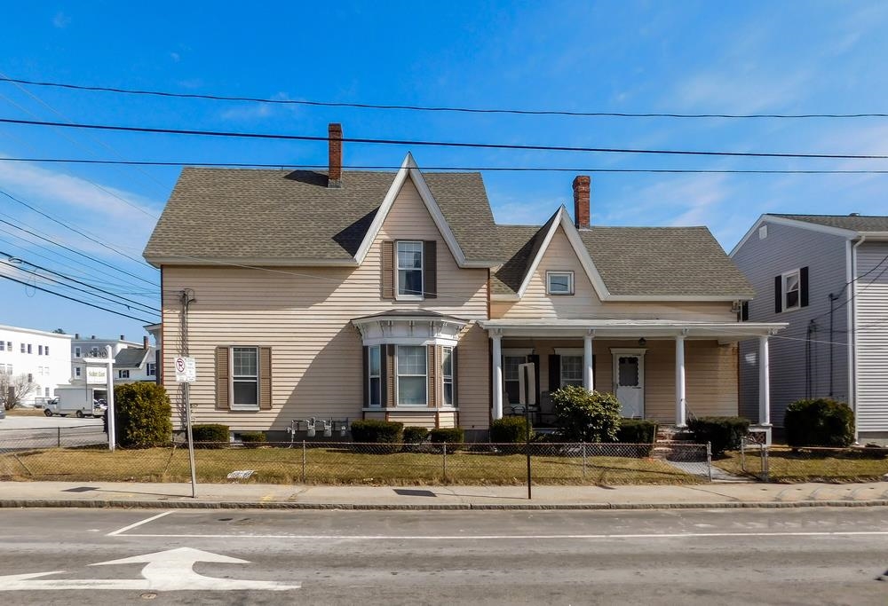 215 Bridge Street Manchester, NH 03104 - Photo 1 of 19 Gallery Image 1