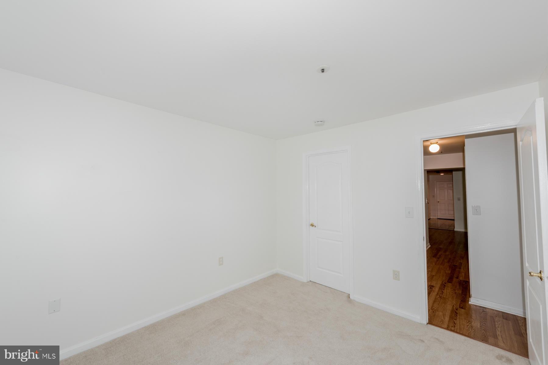 8388 Montgomery Run Road, Unit E Ellicott City, MD 21043 - Photo 16 of 23 Bedroom