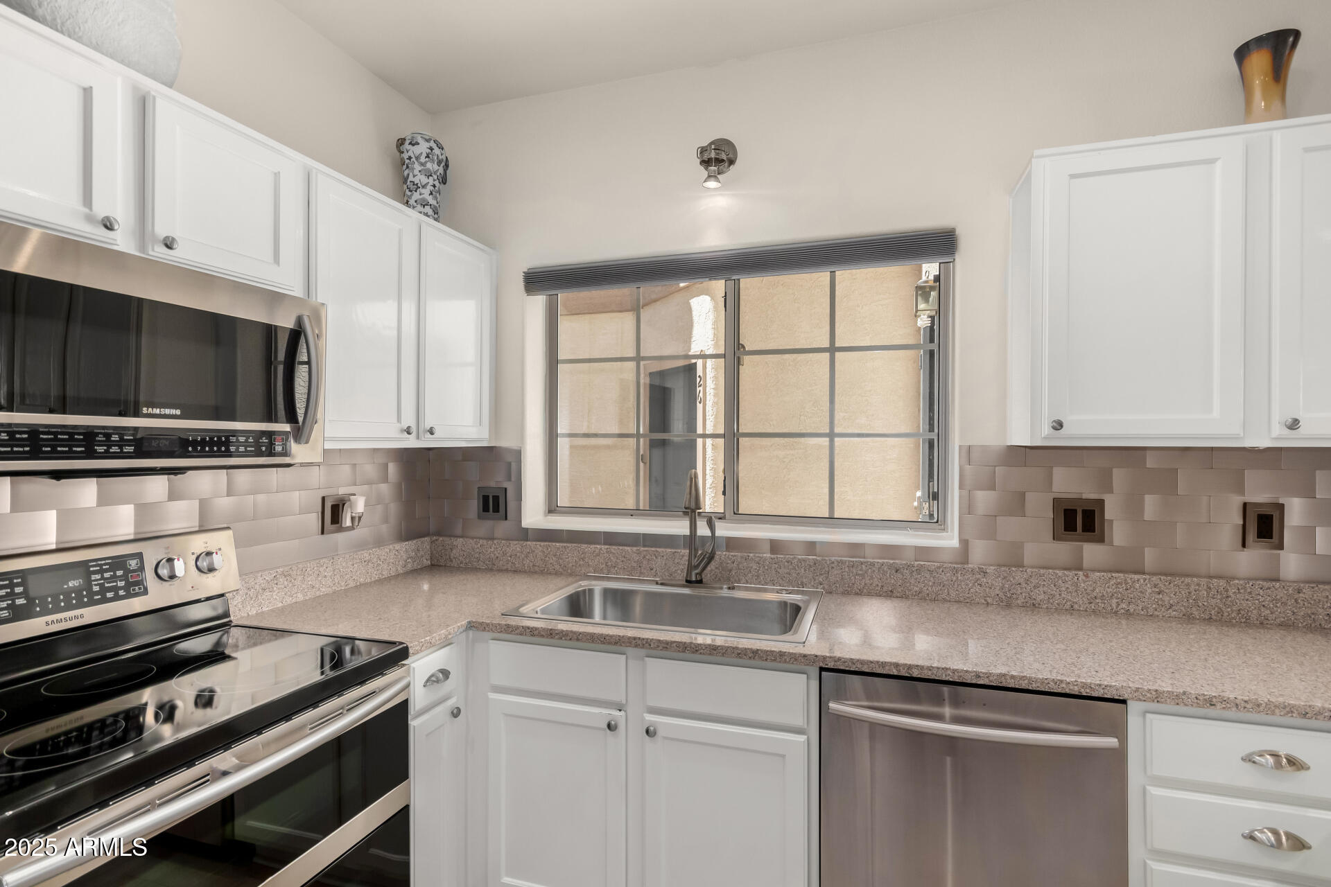 2801 North Litchfield Road, Unit 27 Goodyear, AZ 85395 - Photo 13 of 34 12 - Litchfield